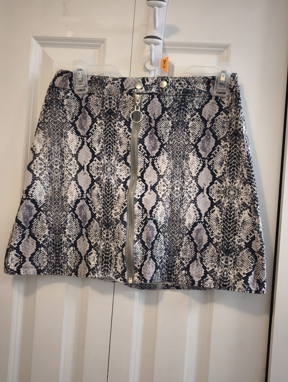 Altar’d State Snakeskin Print Mini Skirt M Front Zip Ring